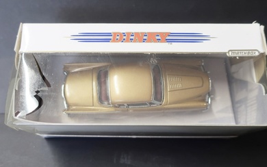 Dinky Spielzeugauto, Modell Studebaker Golden Hawk Nr. DY26, mit Originalkarton