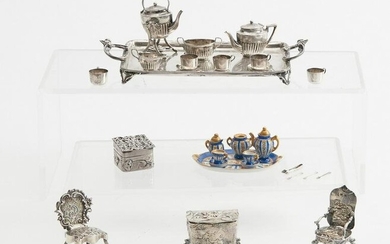 English and French miniature objects