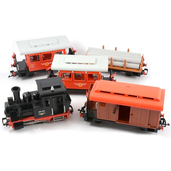 G scale Playmobil electric train set, locomotive, wagons and track.