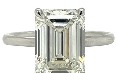 GIA Certified Emerald Cut Solitaire Diamond Engagement Ring 5.01 Carat VVS2