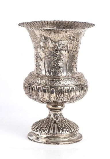 Italian silver vase - early 20th Century embossed and...