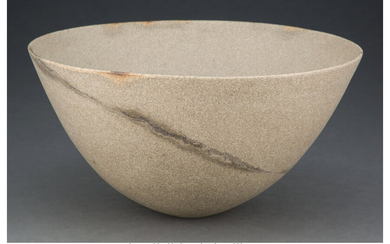 Jennifer Lee (b. 1956), Sand-grainded pot, spiral trace (2002)
