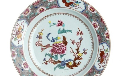 Large plate in Chinese porcelain, Yongzheng