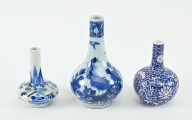 Lot of 3 Chinese porcelain bottle vases. 1) Largest 8.25in high. Blue and white decoration.