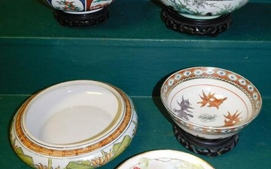 Lot of Oriental Porcelain Bowls, (1 as is)