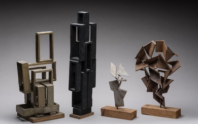 Louis Arnaud (1914 - ?) Quatre projets de sculptures abstraites, deux en enchevêtrements de bois...