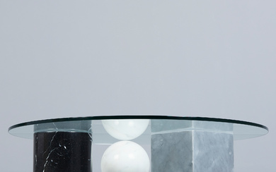 MASSIMO UND LELLA VIGNELLI. Casigliani, coffee table/side table, 'Metafora' model, glass, marble, designed in 1979, Italy.