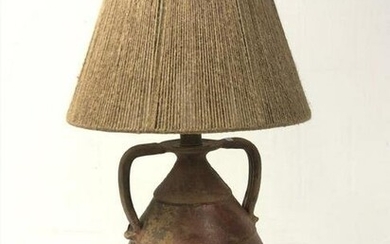 ONE DECORATIVE POTTERY TABLE LAMP, H 33" TOTAL