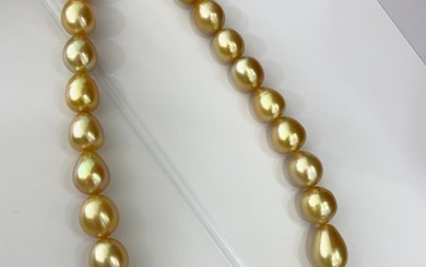 Earths Elegance: Pearl Jewelry and More