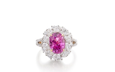 Pink Sapphire and Diamond Ring | 4.05 克拉 天然「斯里蘭卡」未經加熱粉紅色剛玉 配...