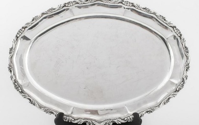 Reyna Mexican sterling silver tray of ovoid form with scalloped rim and applied scrolling foliate