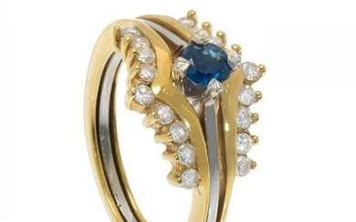 Ring in 18kt yellow gold, model 90s. With central sapphire, round cut, Siam origin, weighing ca.