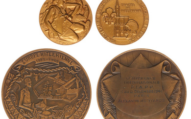 Two French PAX medals - 1946 'Paris Peace Conference' by...