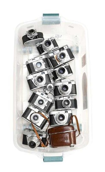 Various Cameras including examples by Agfa, Altix and others...