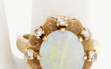 Vintage 1970's 14K Yellow Gold Opal & Diamond Ring