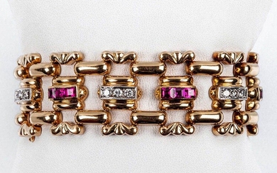 Vintage "Chevalier" vintage bracelet, in solid rose gold setting,...