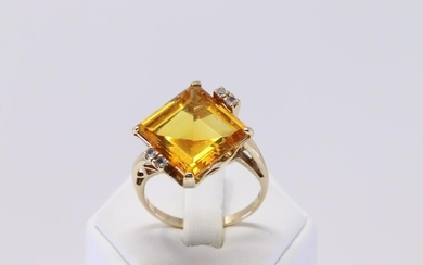 Yellow Gold Diamond Citrine Ring.