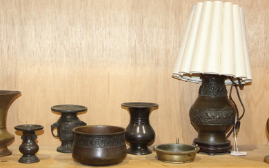 (lot of 8) One Shelf of Japanese Bronze items