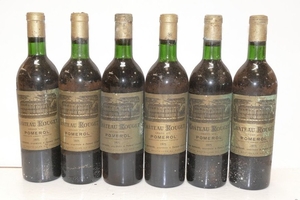 10 Btles Château Rouget 1971 Pomerol dont deux niv…