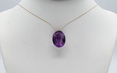 18 kt. Yellow gold - Necklace with pendant - 32.10 ct Amethyst