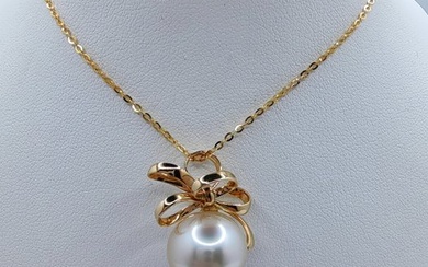 18 kt. Yellow gold - Pendant - 12.9 x 12.3mm Ivory South Sea Pearl