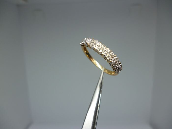 18 kt. Yellow gold - Ring 49 diamonds