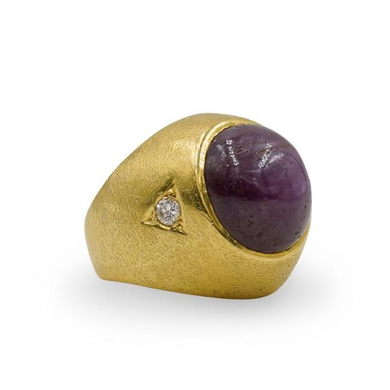 18k Gold, Star Ruby and Diamond Ring