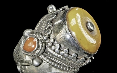 19th C. Tibetan Silver, Amber & Coral Ring, 25 g