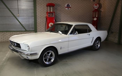 Ford USA - Mustang Coupe V8 - 1965