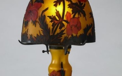 Art Nouveau style cameo glass lamp 15"h