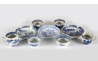 7 18TH-CENTURY CHINESE BLUE & WHITE CUPS & SAUCERS