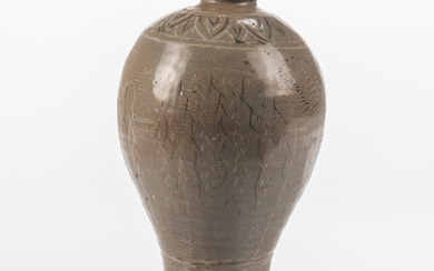 Sanggam Inlaid Celadon Maebyeong Vase
