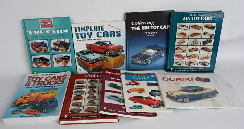 9-TOY CAR & TRUCK REFERENCE BOOKS