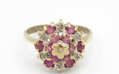 9ct gold vintage ruby & diamond cluster ring (2.6g) Size M