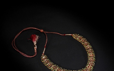 A MUGHAL GEM SET GOLD NECKLACE, 19TH CENTURY, INDIA