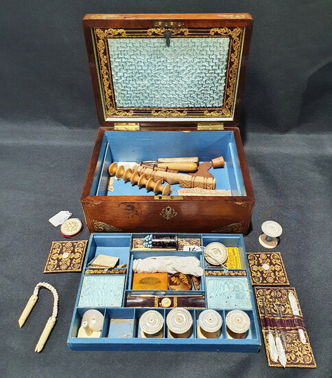 A VICTORIAN SEWING BOX