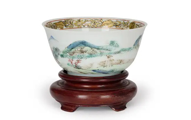 A small Chinese enamelled tea bowl Qing dynasty, 18th/19th century Enamelled to...