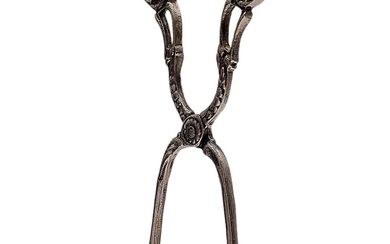 Antique silver tongs, 19th century, handmade. Marked. Weight: 60g....