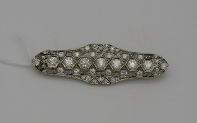Art Deco platinum and diamond brooch pin. 20th c.