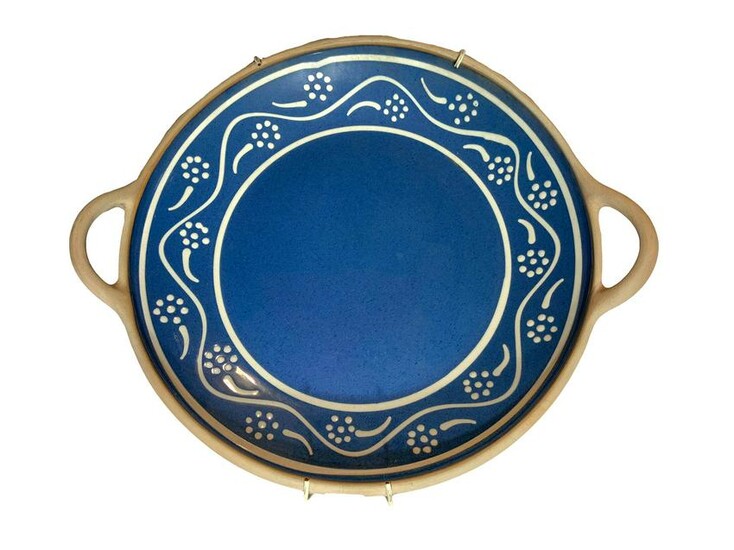 Bowl with handles, Tunisia. Decorated with white