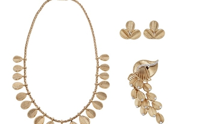 CARTIER SET OF DIAMOND AND GOLD 'COFFEE BEAN' JEWELRY AND UNSIGNED GOLD NECKLACE