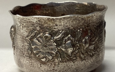 CHESTER: A fine Art Nouveau silver rose bowl with chased decoration.