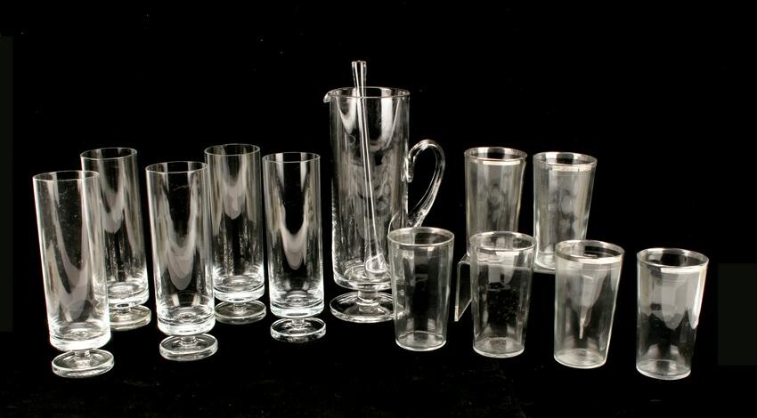 COCKTAIL PITCHER AND GLASSES SET SILVER RIMS