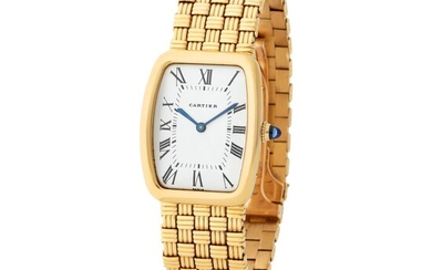 Cartier Paris. Attractive Square Incurvée Shape Wristwatch in Yellow Gold, With Silvered Roman Numbers Dial and Textured Bracelet
