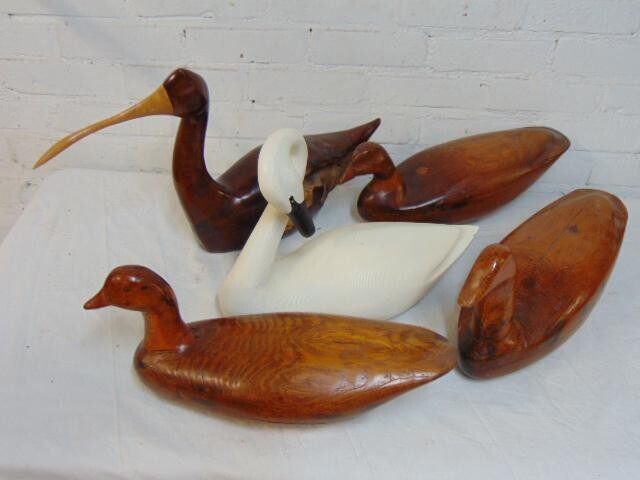 Carved wood decoys, ducks, swan, includes 3 palin duck