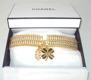 Chanel - Chain Link Belt with Four Leaf Clover CC Charm Gold Tone Hardware