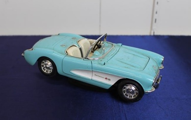 Chevrolet Corvette 1957 Burago Scale 1/18 Toy Car
