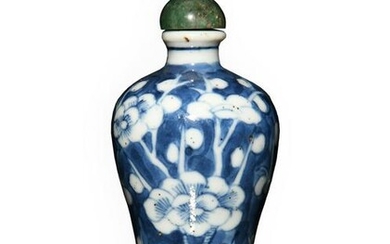 Chinese Blue and White Meiping Snuff Bottle