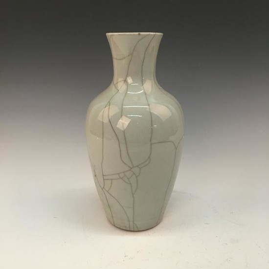 Chinese Ge Ware Bottle Vase, Qianlong Mark