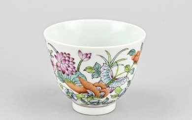 Chinese fam. rose cup Ø 7.4 cm.